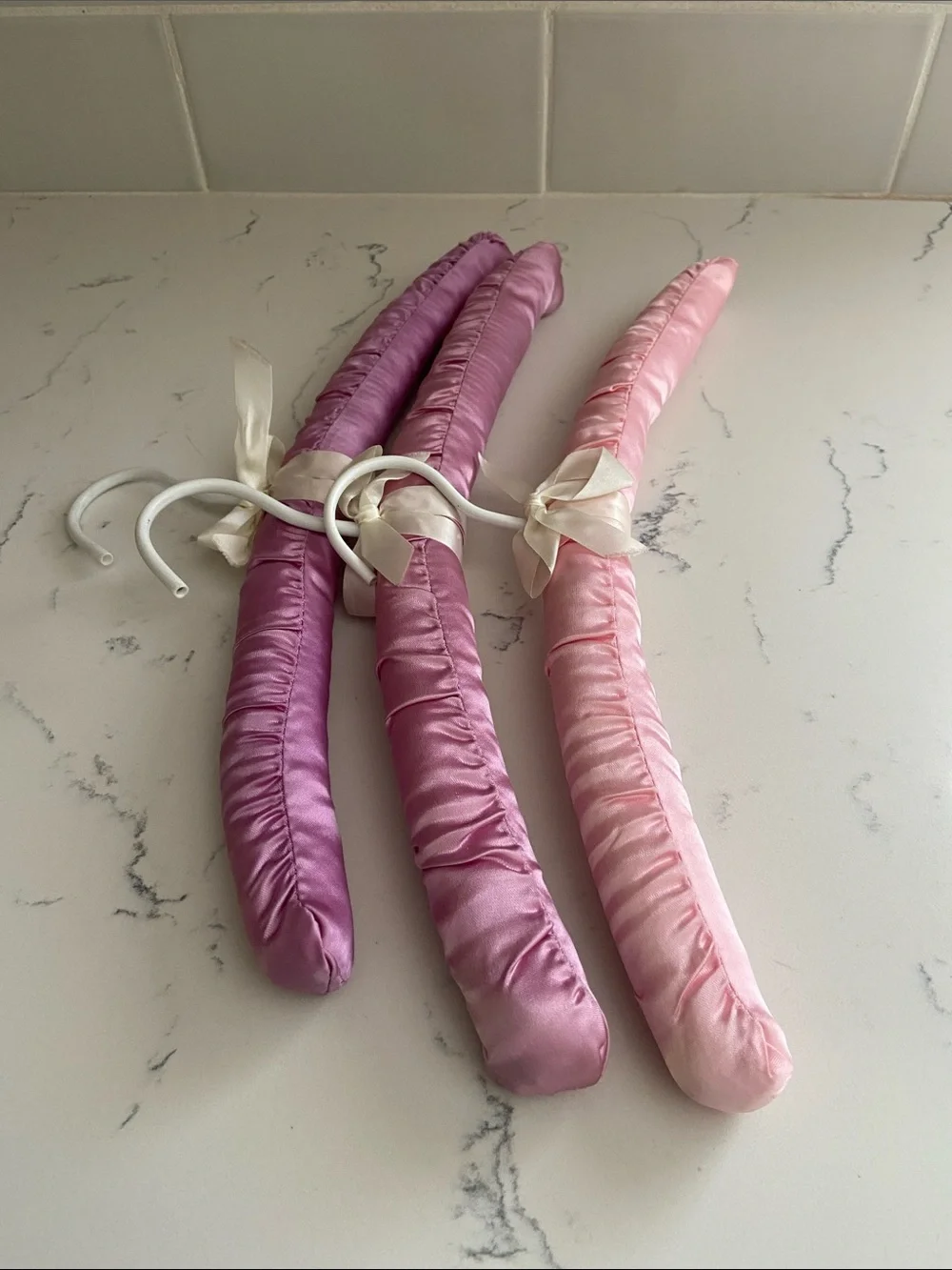 Vintage Satin Padded Clothes Hangers Set of 3 Pink & Mauve Ribbon Bow Closet Sto